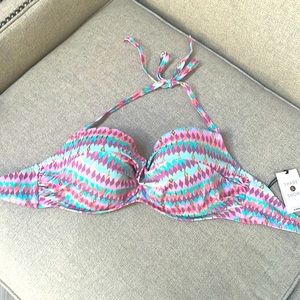 Bikini top shade to shore